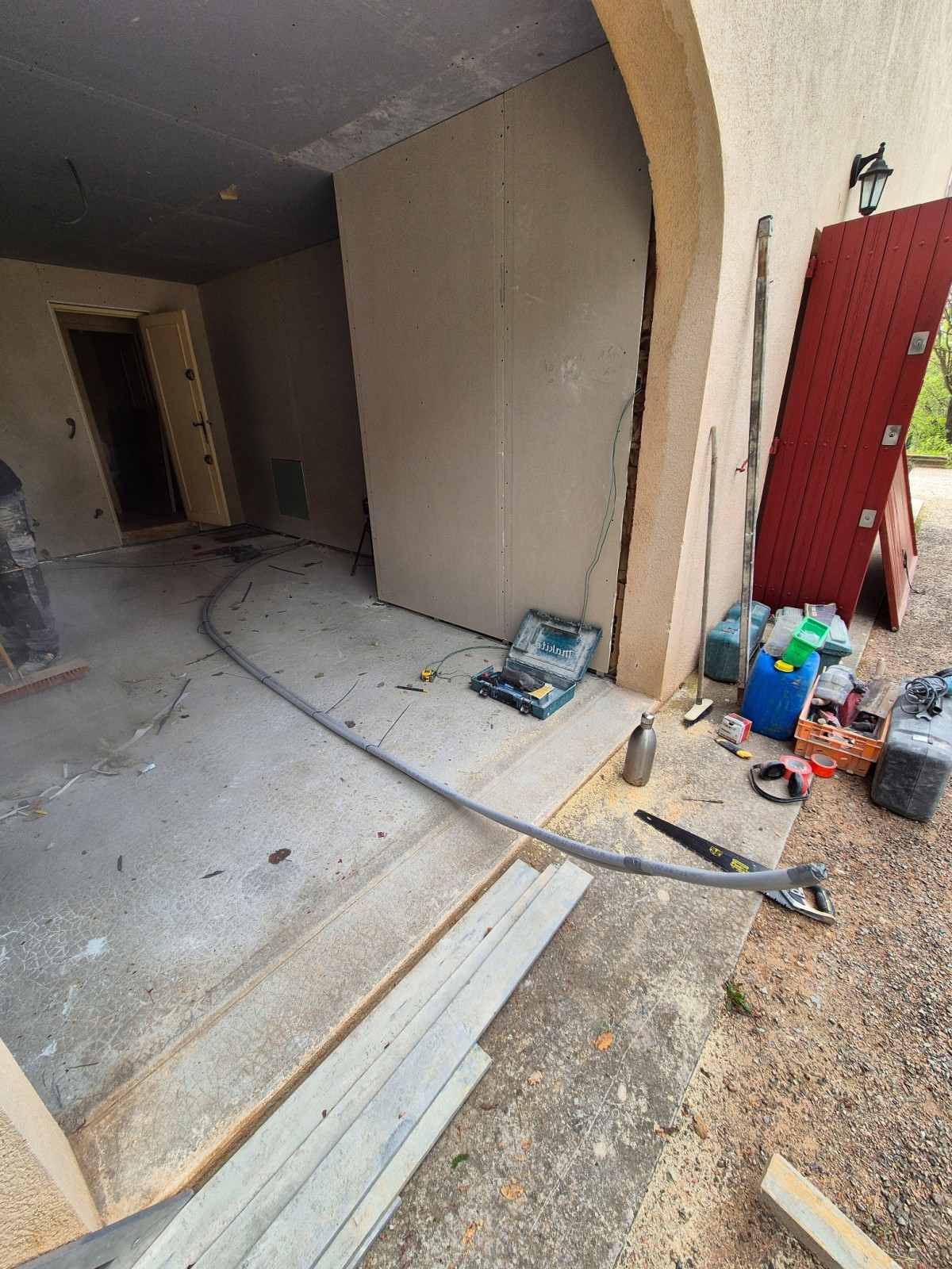 Rénovation complète de maisons individuelles avec isolation intérieure Trets 13 Bouches du Rhône