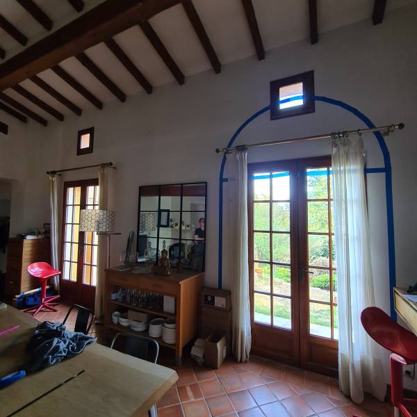 Ouvertures cintrées dans mur porteur à Peynier - linteaux béton armé plein cintre