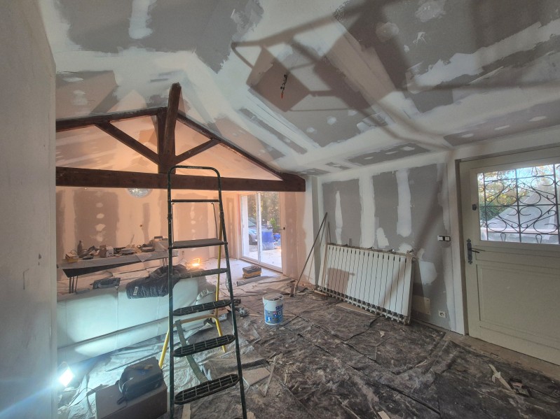 Isolation des murs intérieurs, Rousset (13), isolant mince multicouche, structure métallique, BA13