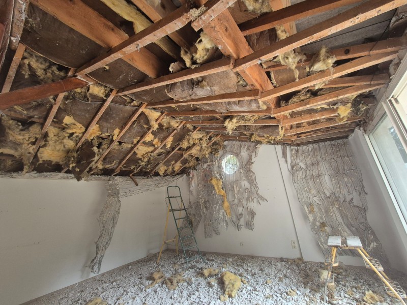 Rénovation de faux plafond, Rousset (13), ossature métallique, isolant mince multicouche, BA13