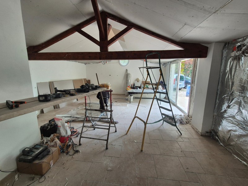 Isolation des murs intérieurs, Rousset (13), isolant mince multicouche, structure métallique, BA13