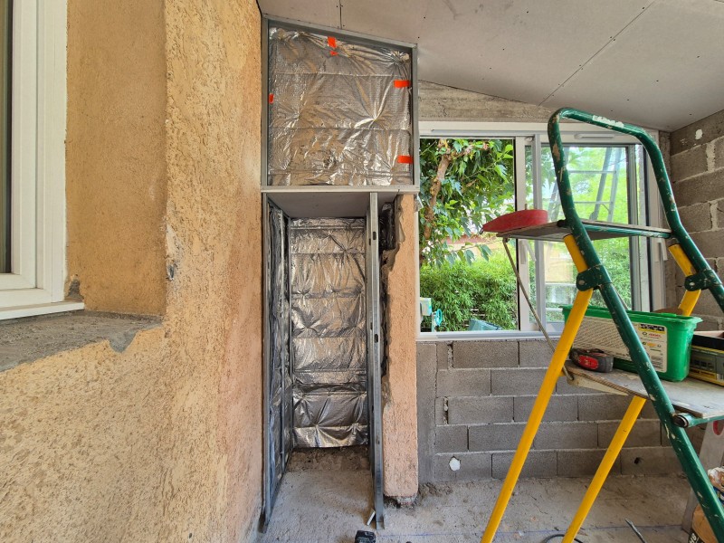 Rénovation intérieure de véranda, Meyreuil (13), faux plafond BA13, isolant mince multicouche