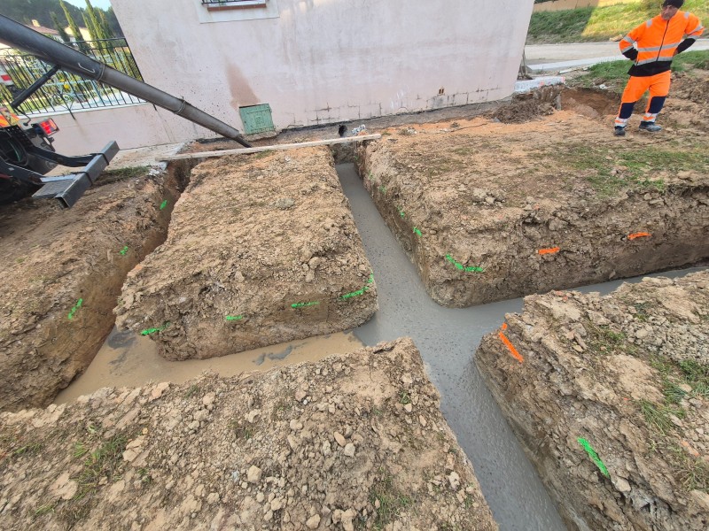 Terrassement et fondations d’extension de maison – Rousset (13) – terrassement, fondations béton armé